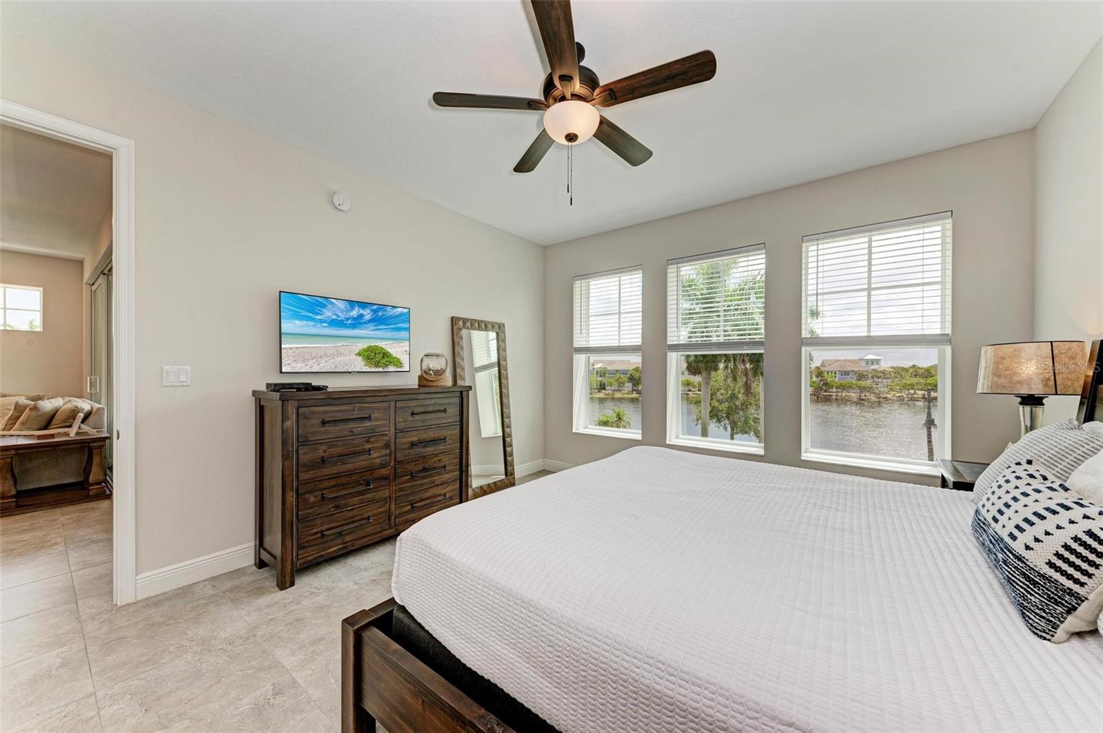379 ARUBA CIR #202