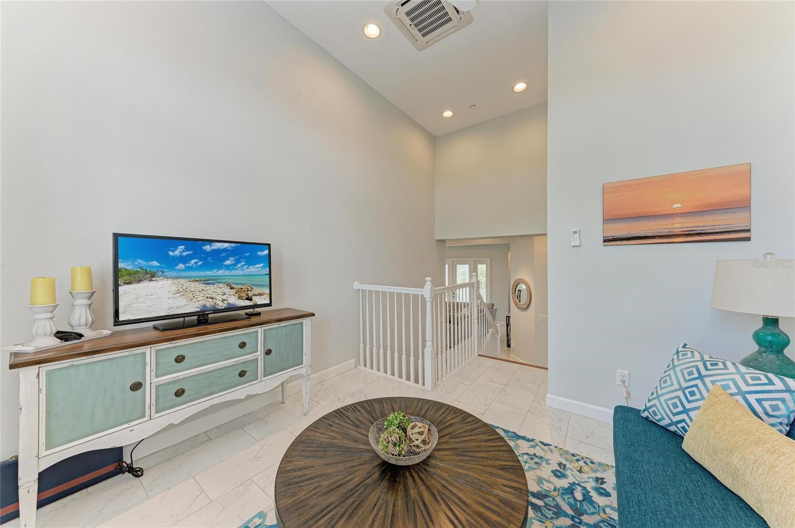 308 SAPPHIRE LAKE DR #202