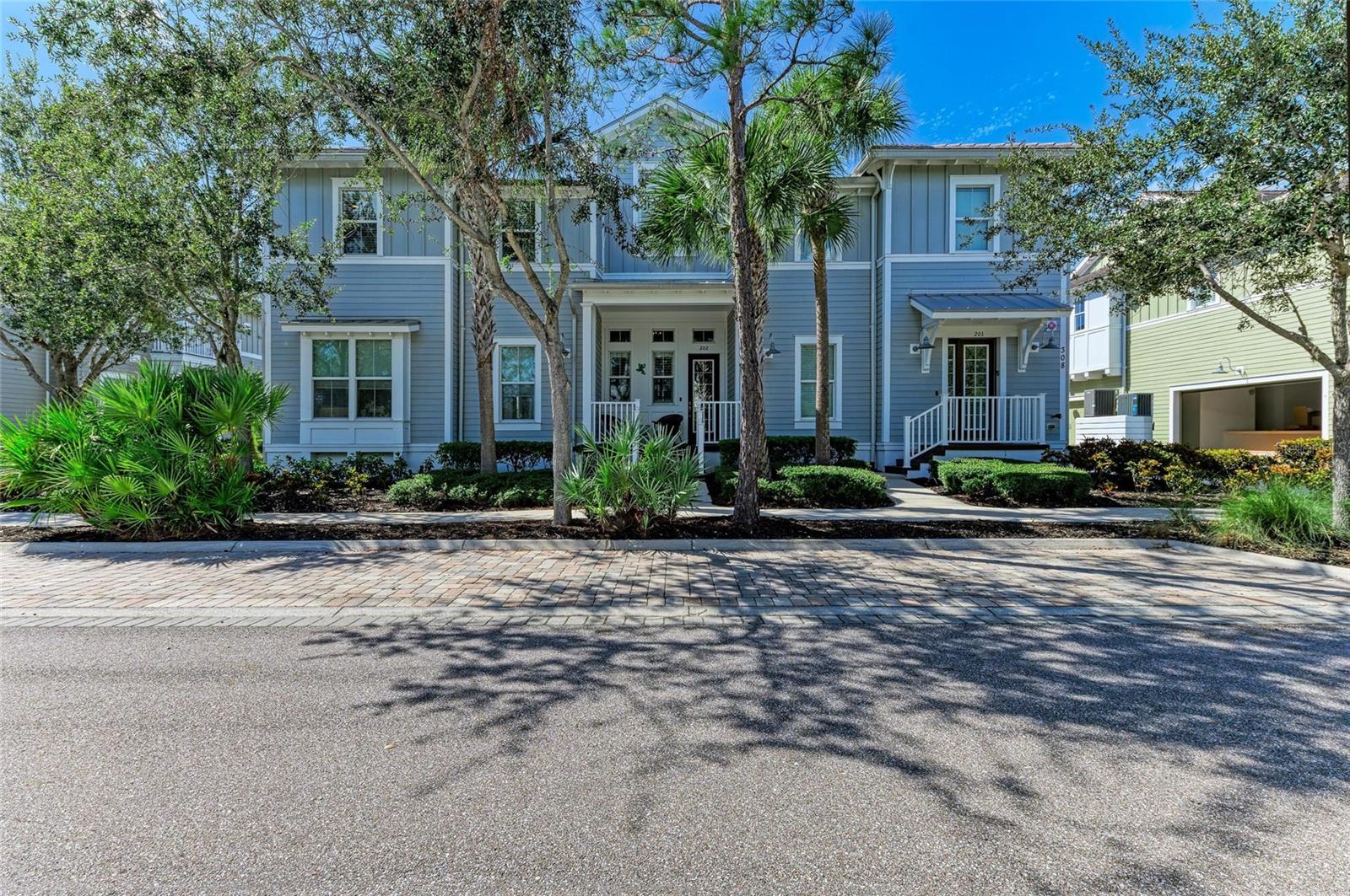 308 SAPPHIRE LAKE DR #202