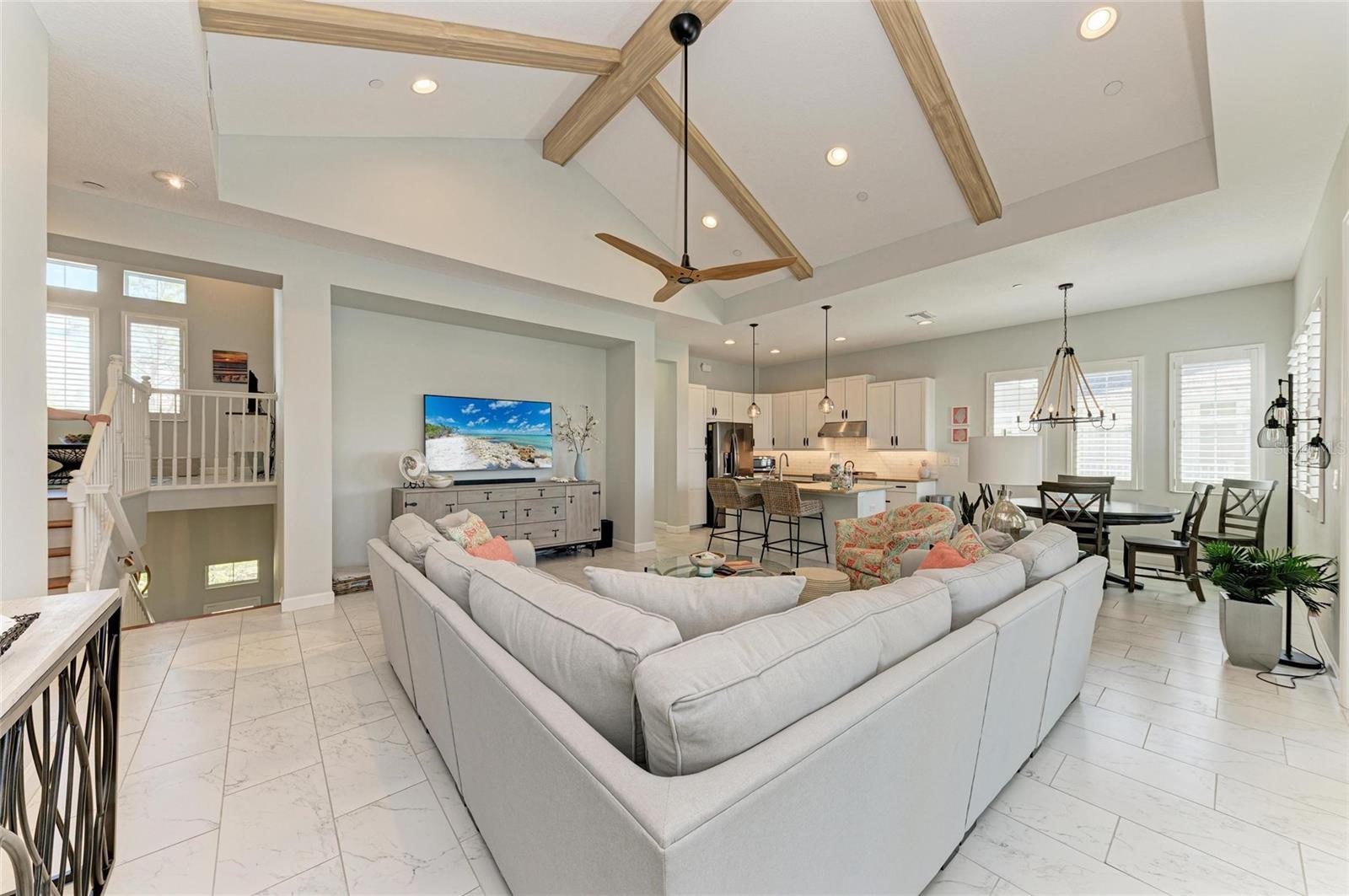 308 SAPPHIRE LAKE DR #202