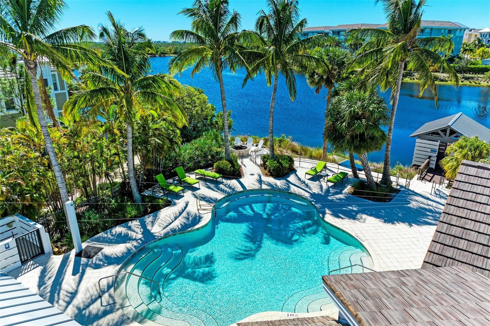 308 SAPPHIRE LAKE DR #202