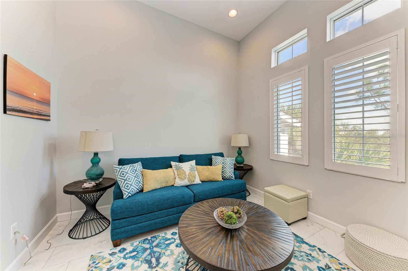 308 SAPPHIRE LAKE DR #202