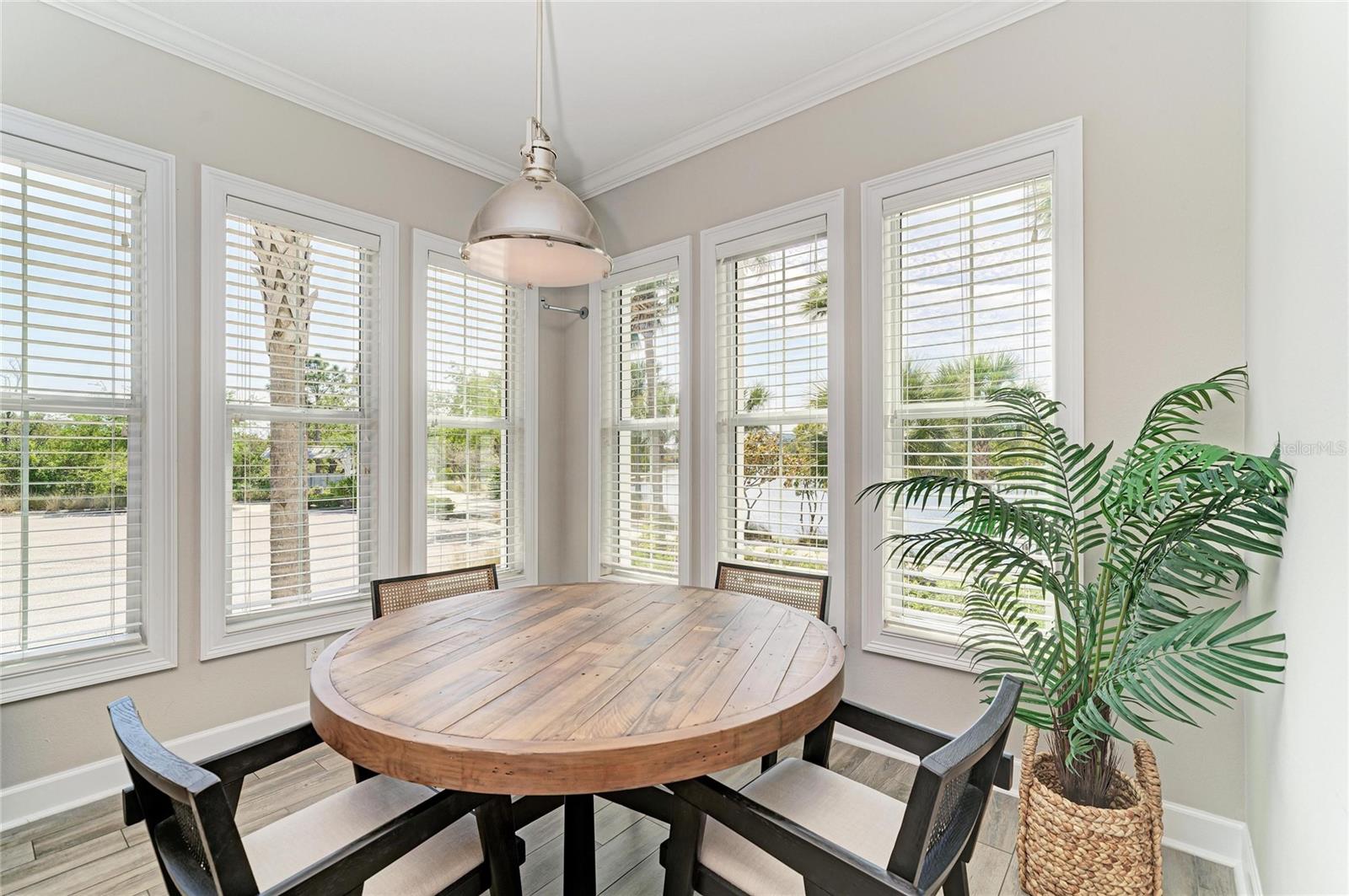 348 SAPPHIRE LAKE DR #101