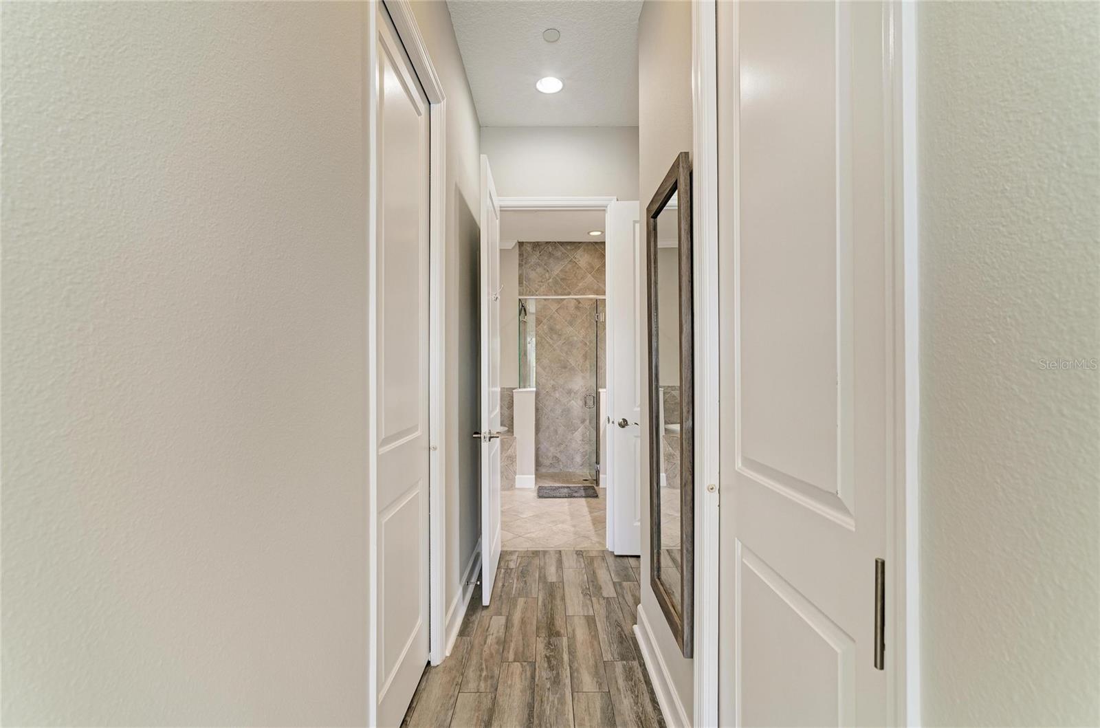 348 SAPPHIRE LAKE DR #101