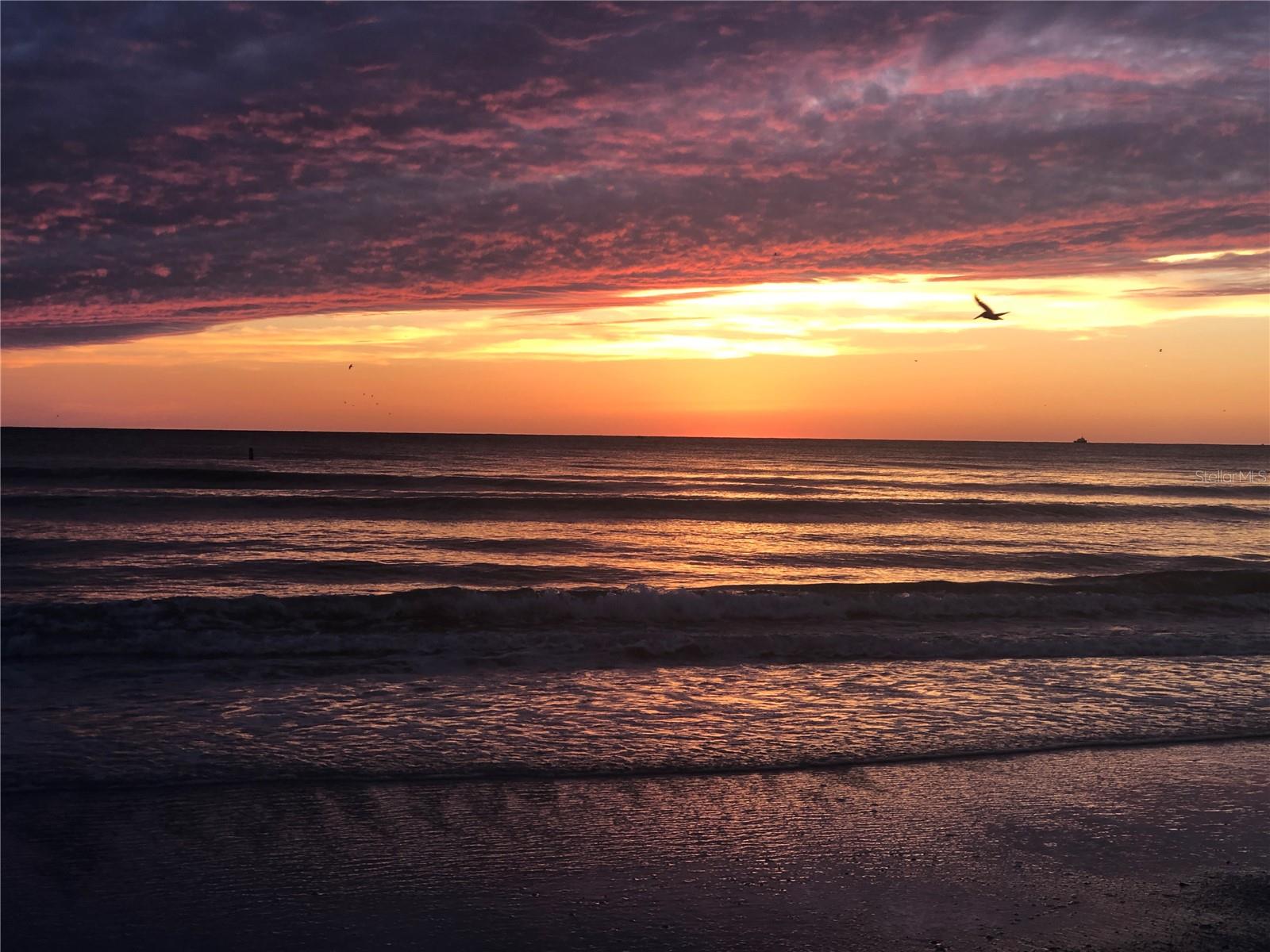 348 SAPPHIRE LAKE DR #101