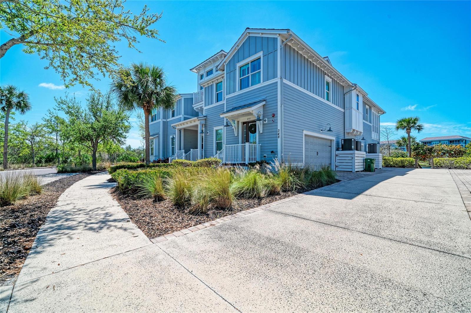 348 SAPPHIRE LAKE DR #101