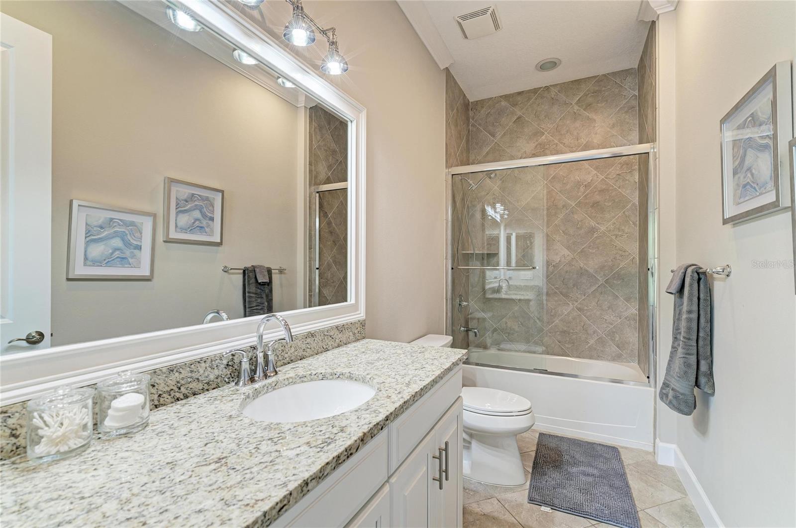 348 SAPPHIRE LAKE DR #101