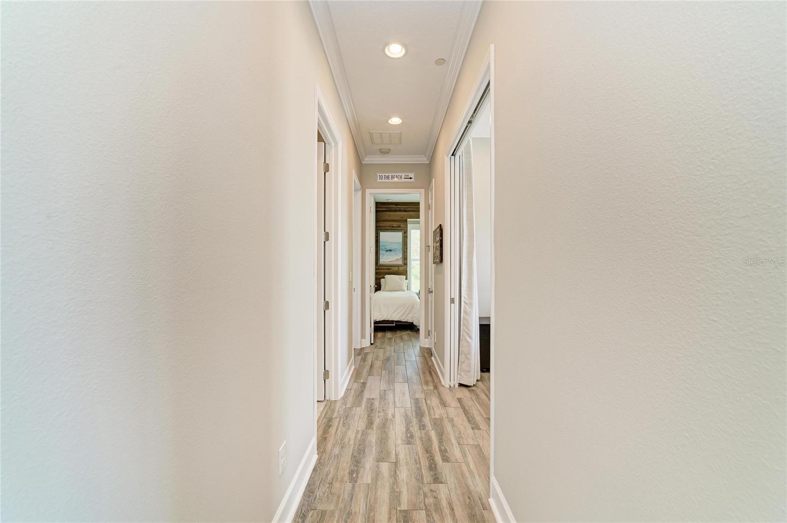 348 SAPPHIRE LAKE DR #101