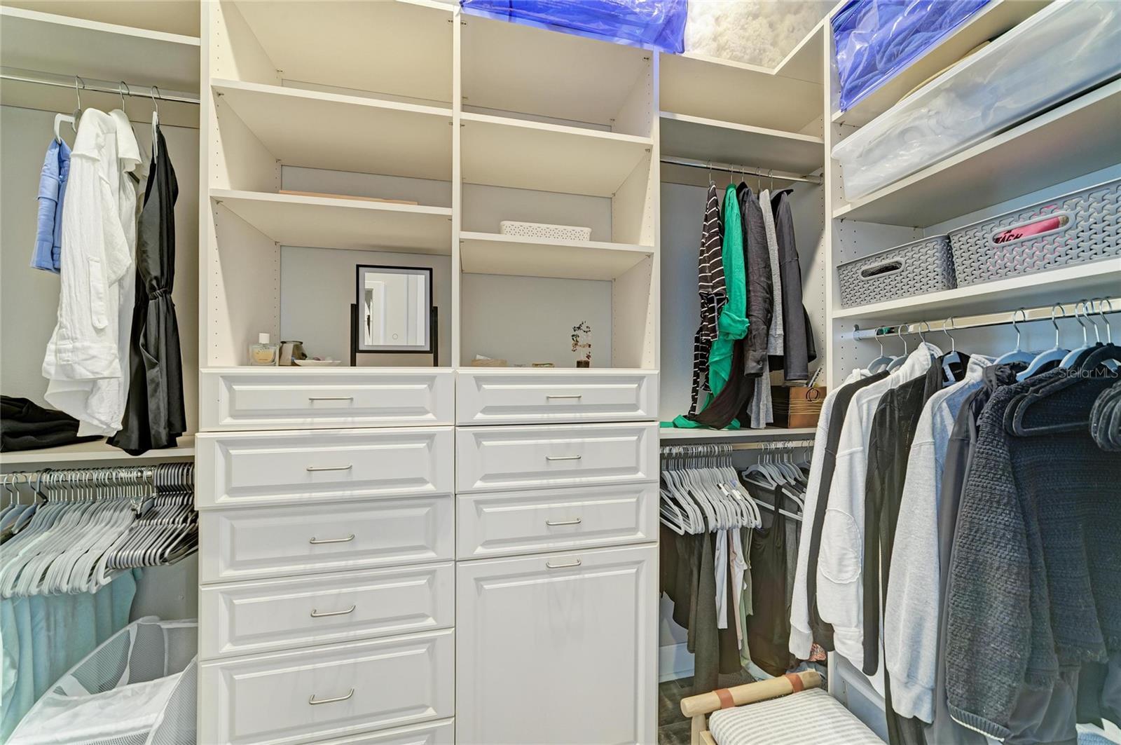 348 SAPPHIRE LAKE DR #101