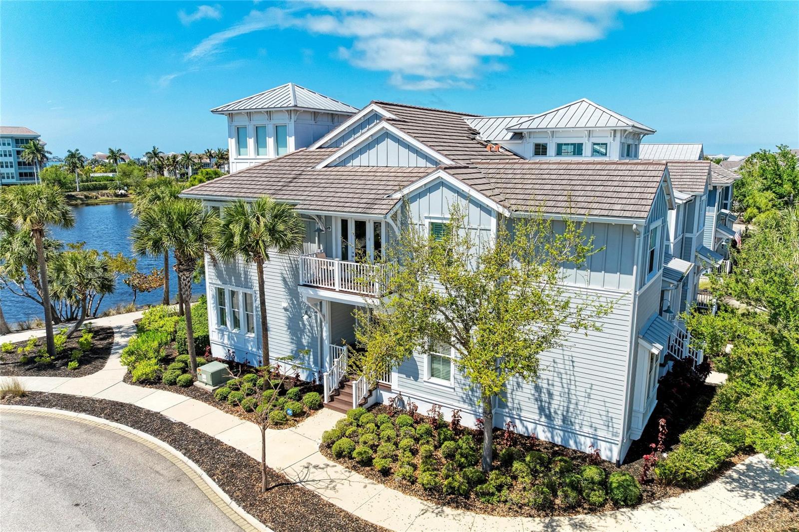 348 SAPPHIRE LAKE DR #101