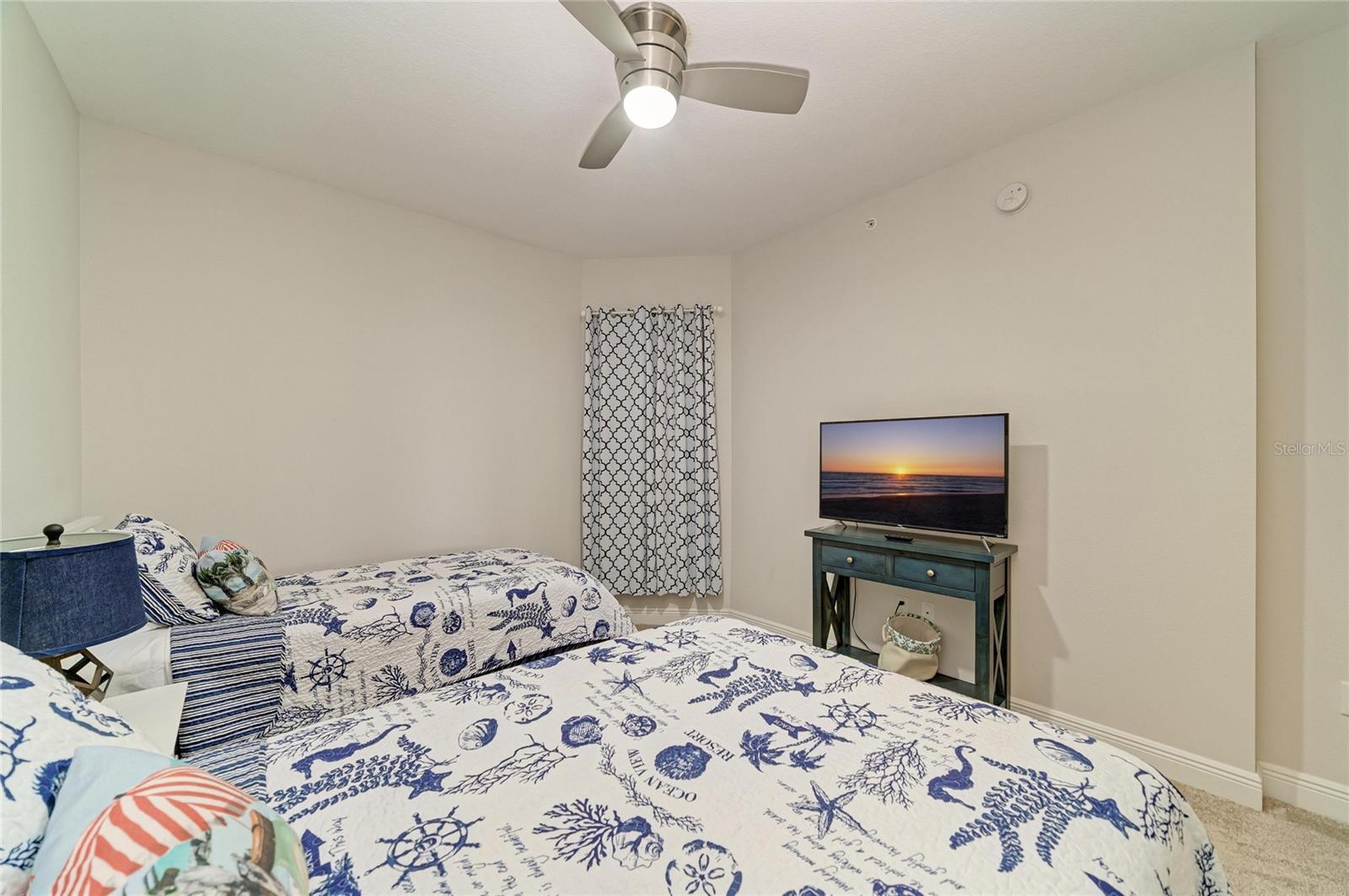 392 ARUBA CIR #102