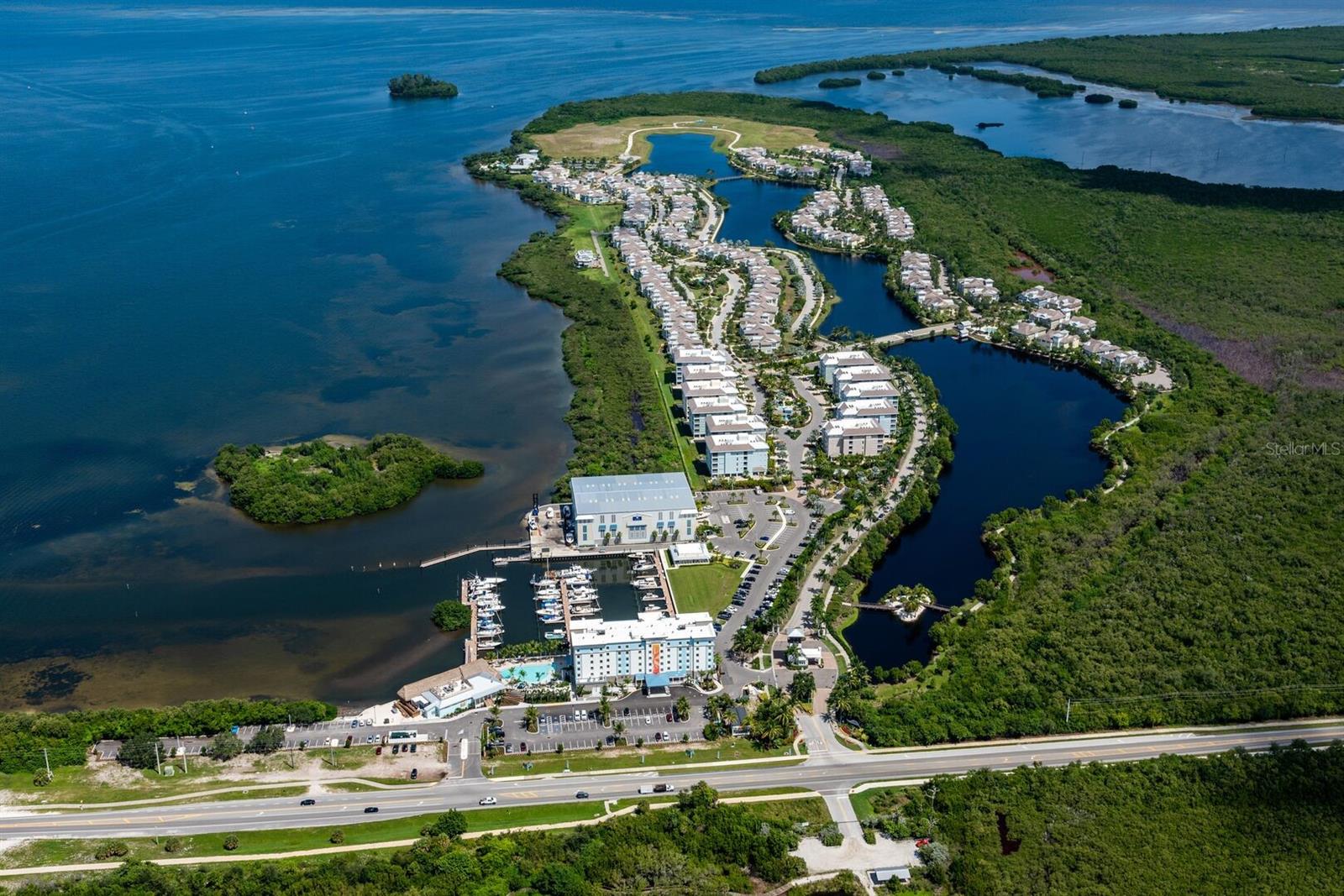 392 ARUBA CIR #102