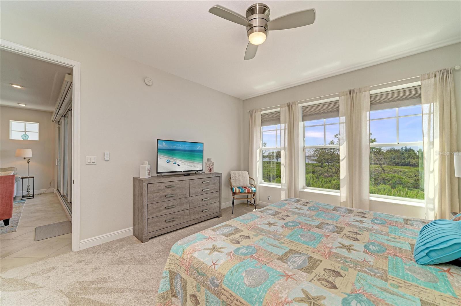 392 ARUBA CIR #102