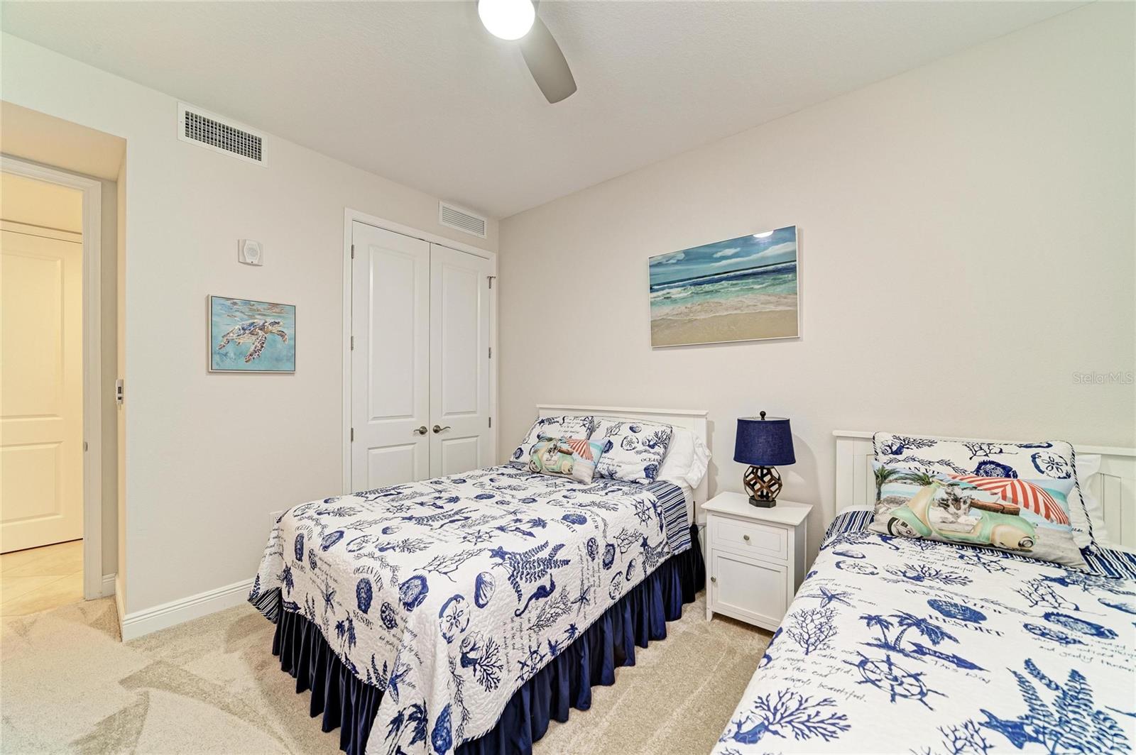 392 ARUBA CIR #102