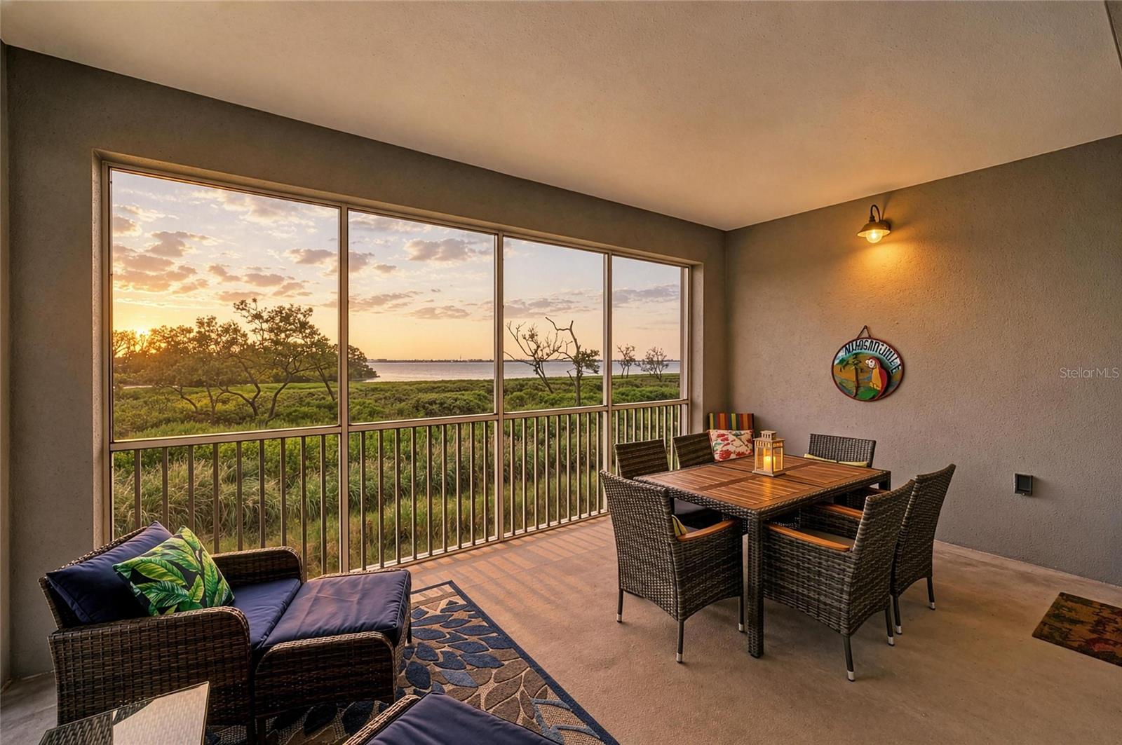 392 ARUBA CIR #102