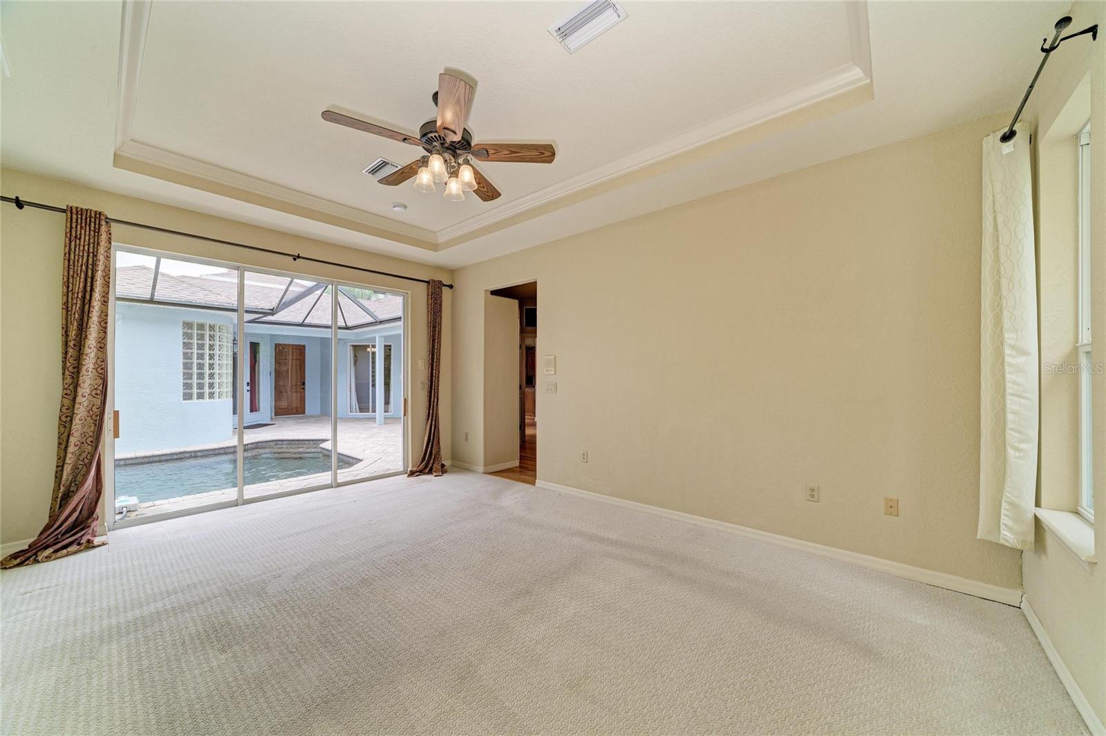 5811 30TH CT E