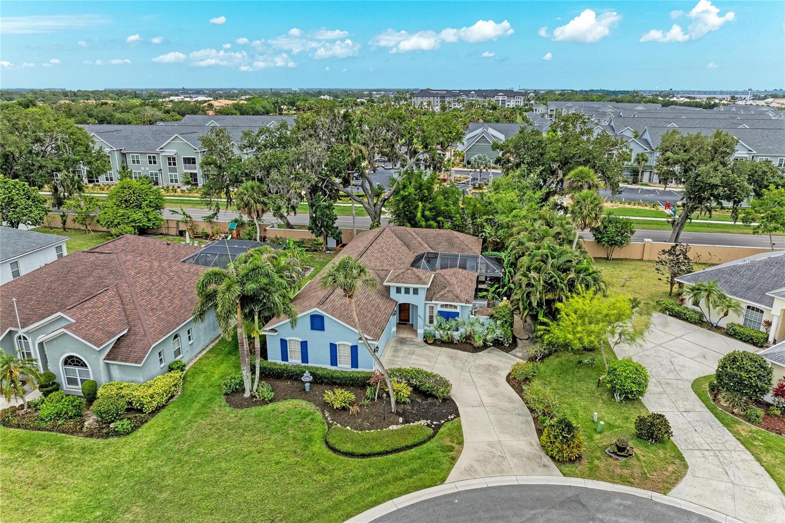 5811 30TH CT E
