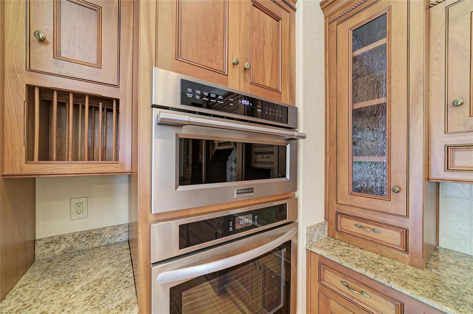 5811 30TH CT E