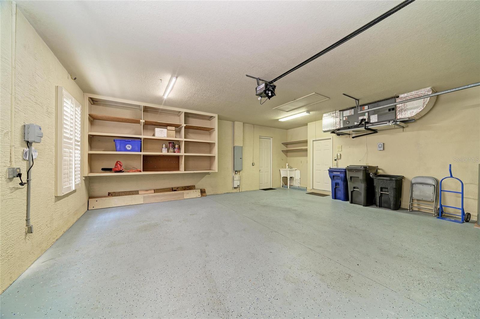 5811 30TH CT E