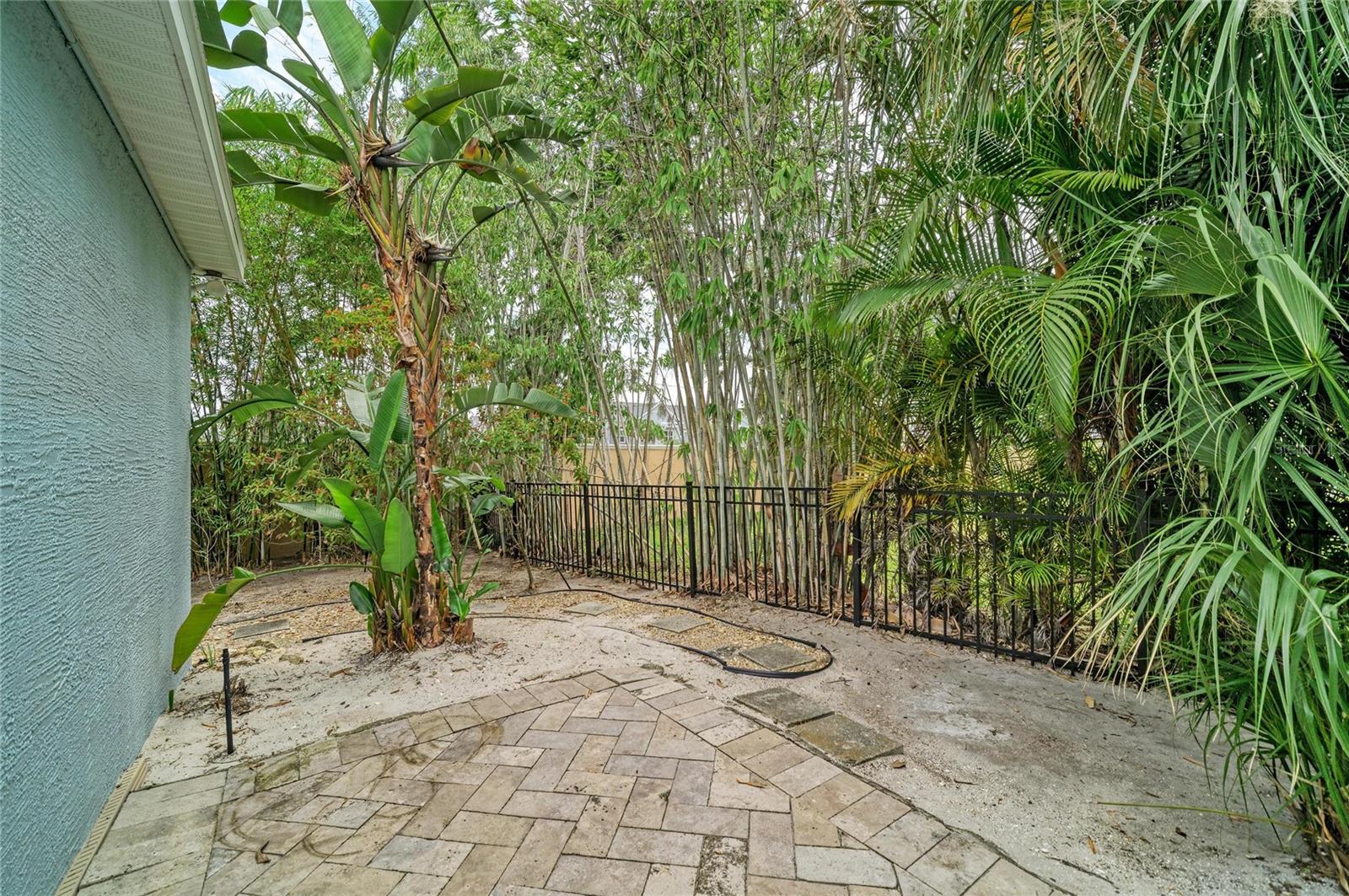 5811 30TH CT E