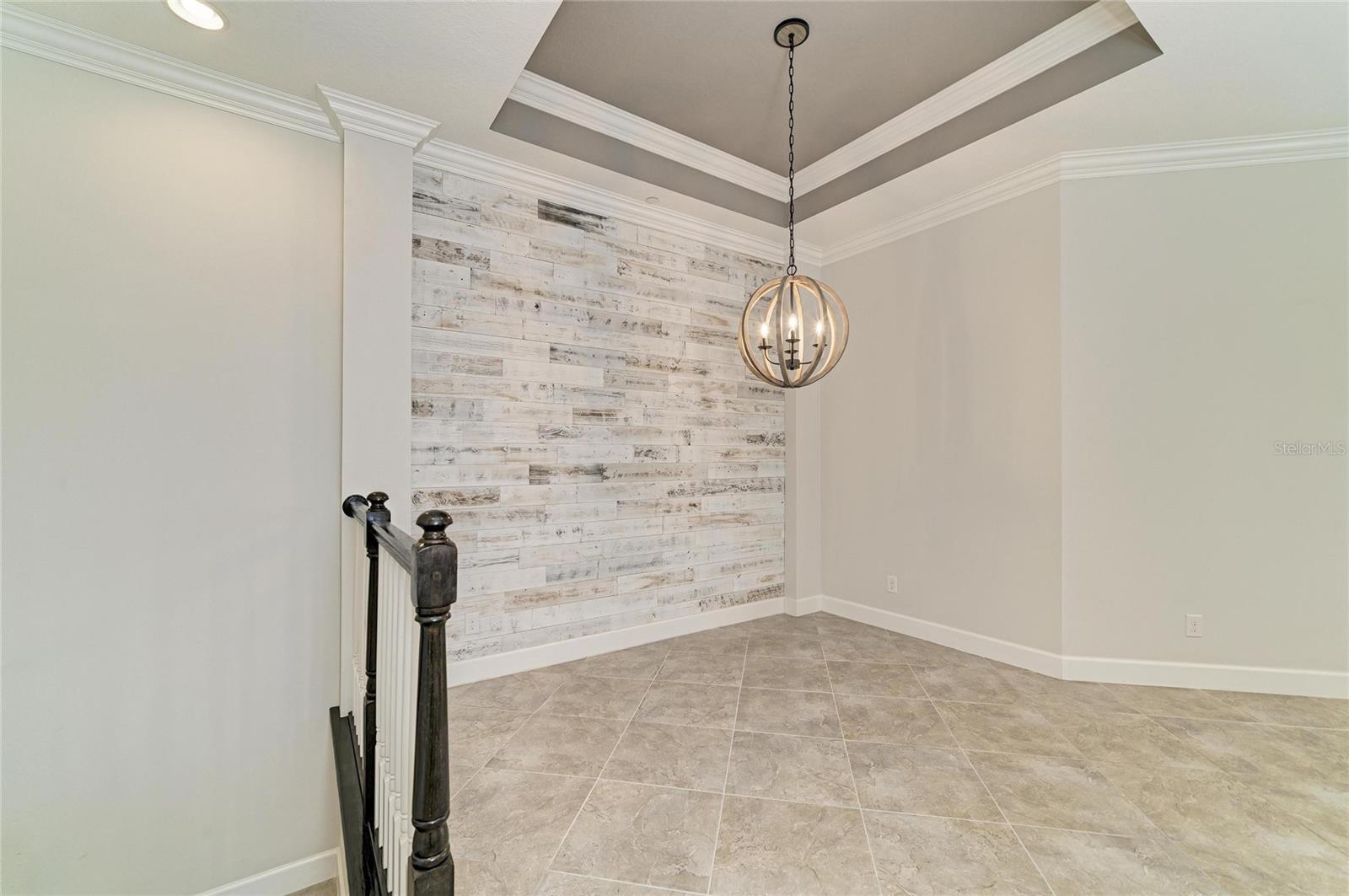 340 SAPPHIRE LAKE DR #201