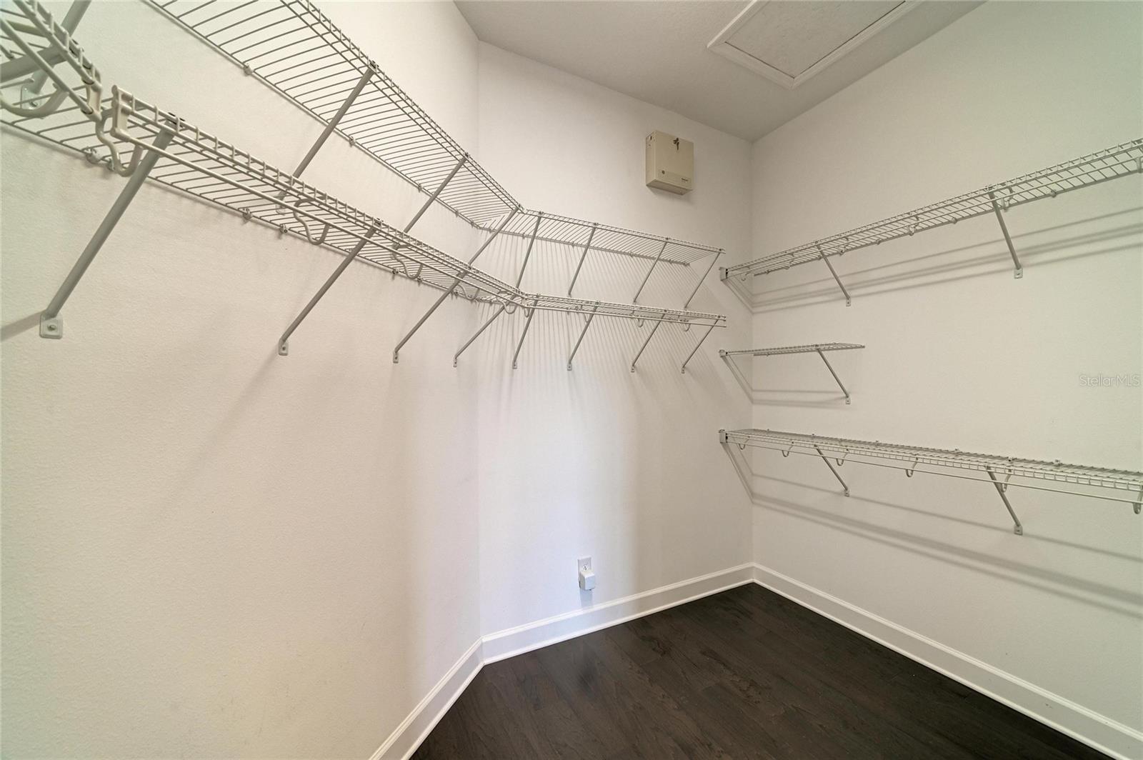340 SAPPHIRE LAKE DR #201