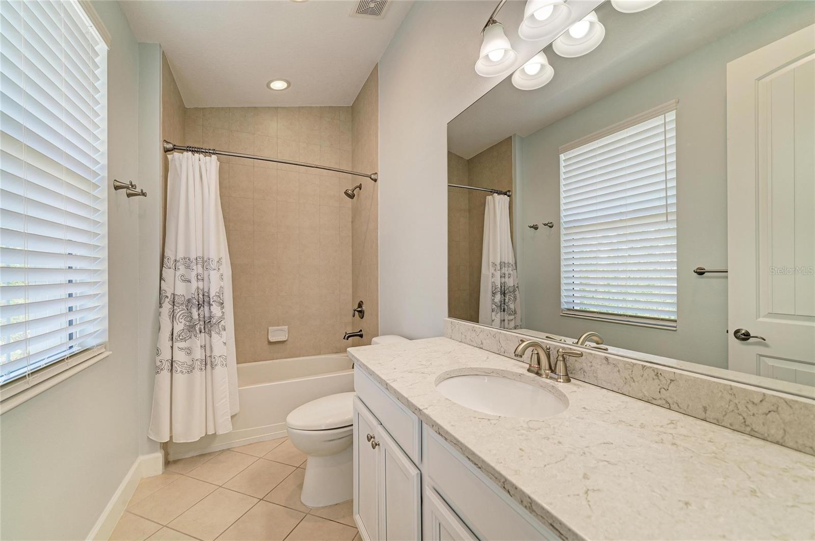340 SAPPHIRE LAKE DR #201