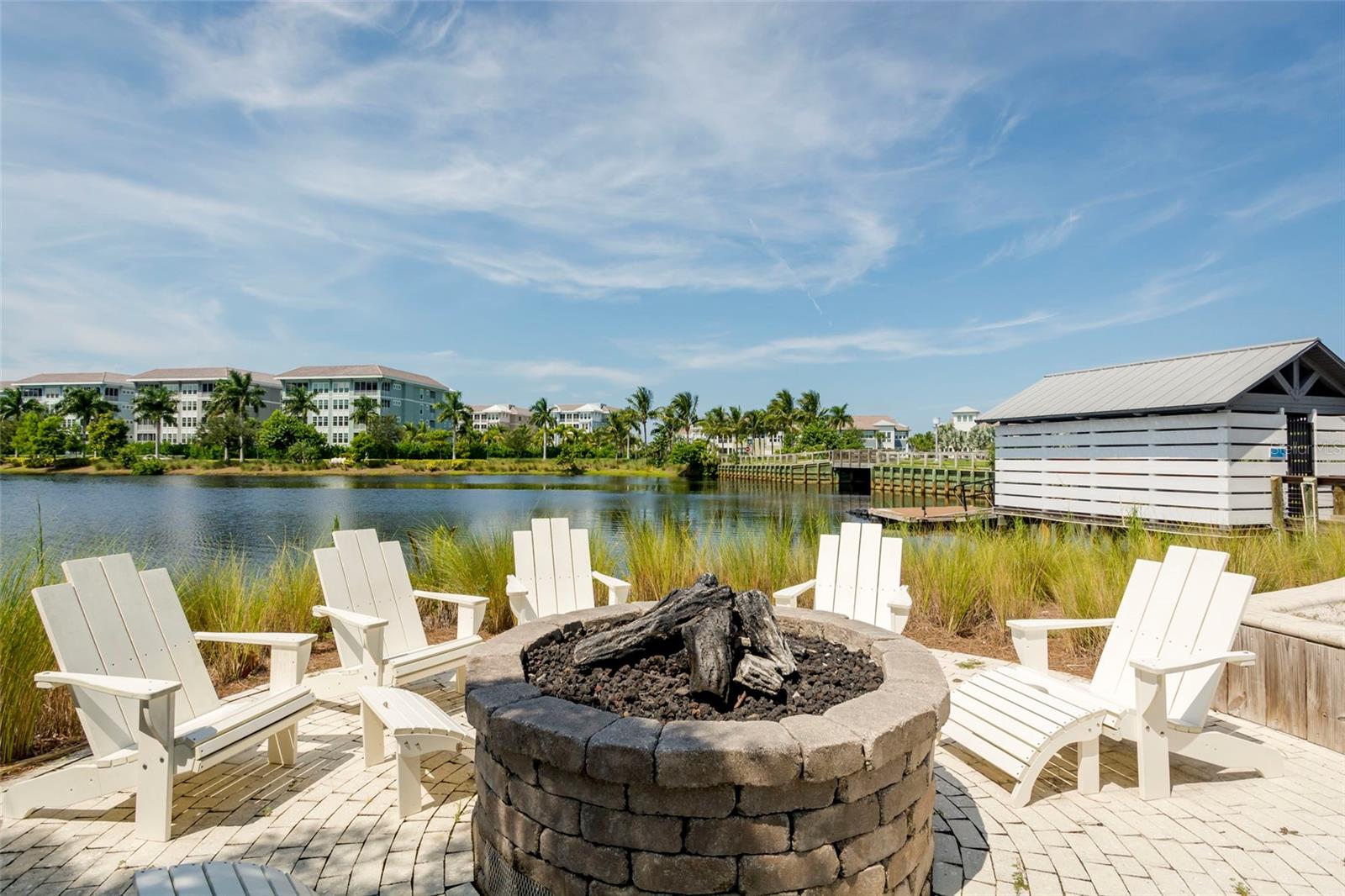 340 SAPPHIRE LAKE DR #201