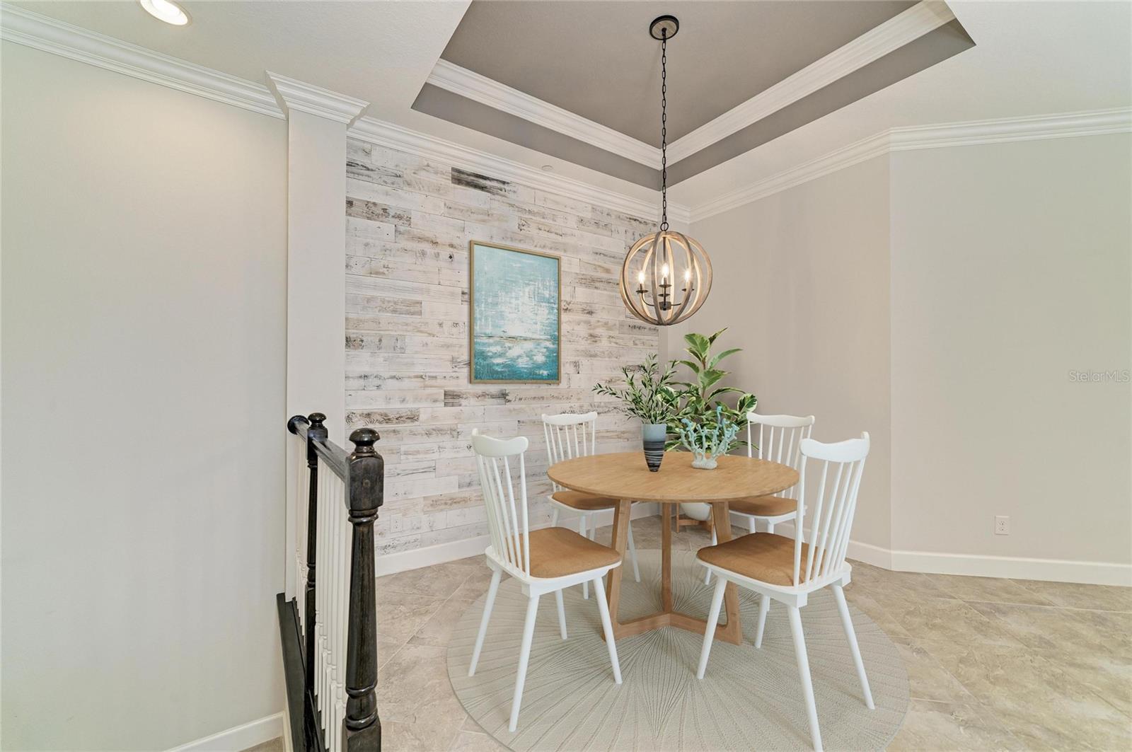 340 SAPPHIRE LAKE DR #201
