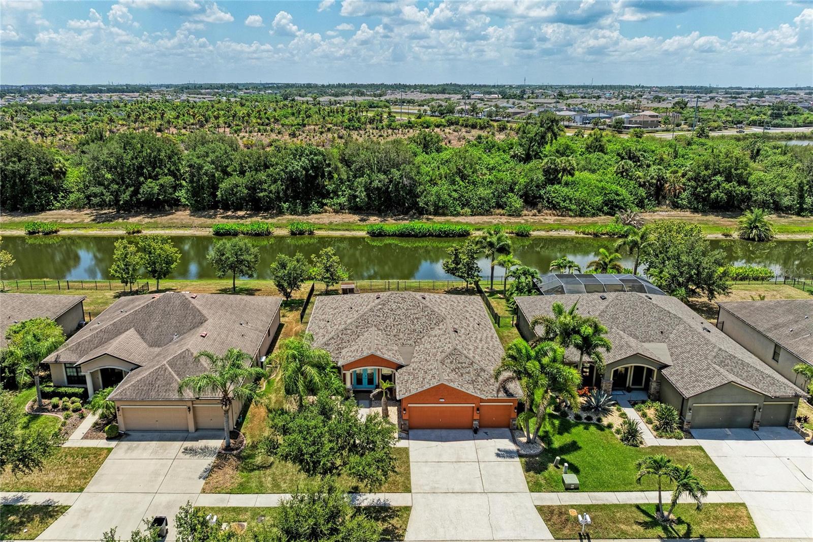 316 STAR SHELL DR