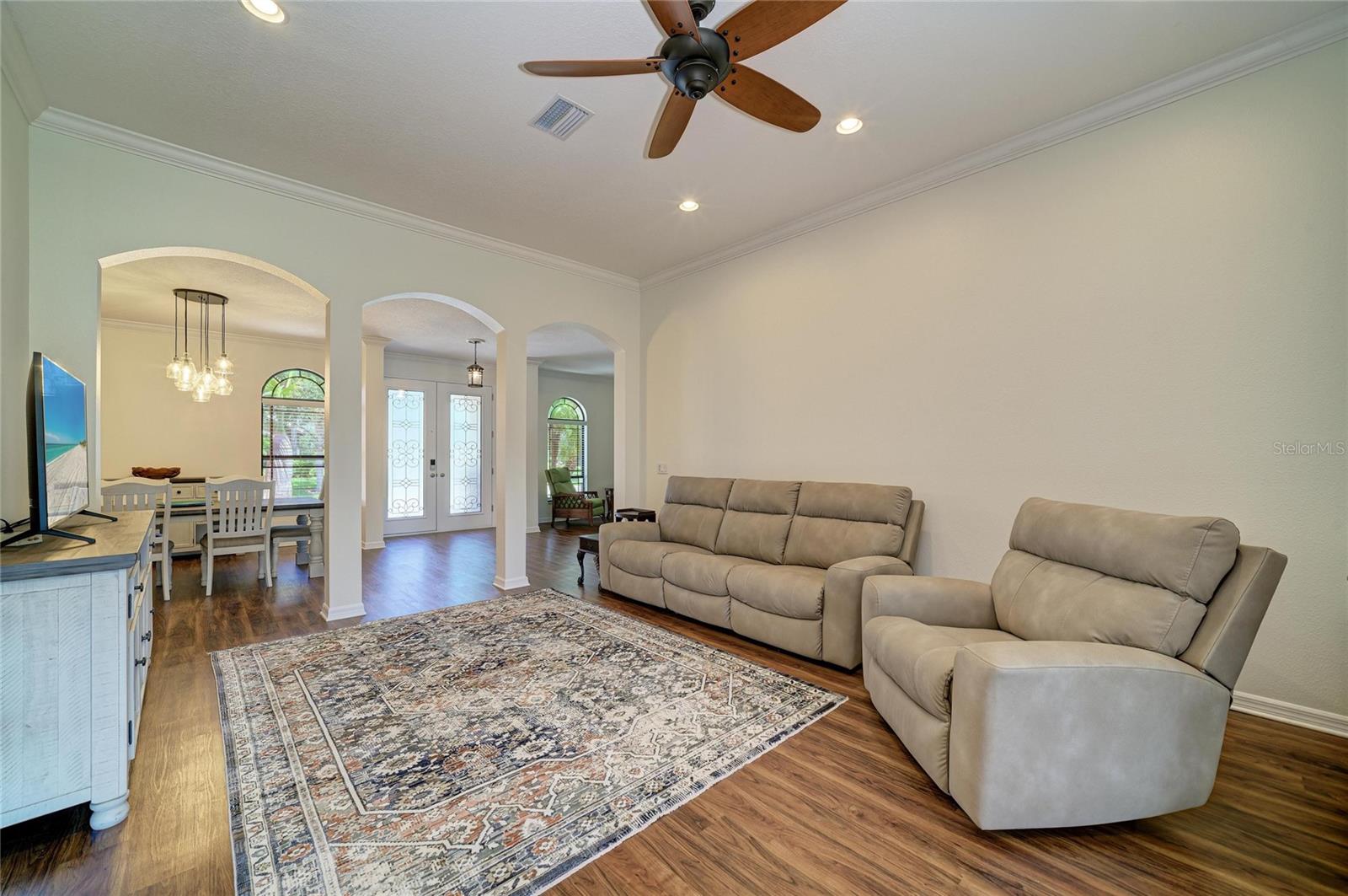 316 STAR SHELL DR