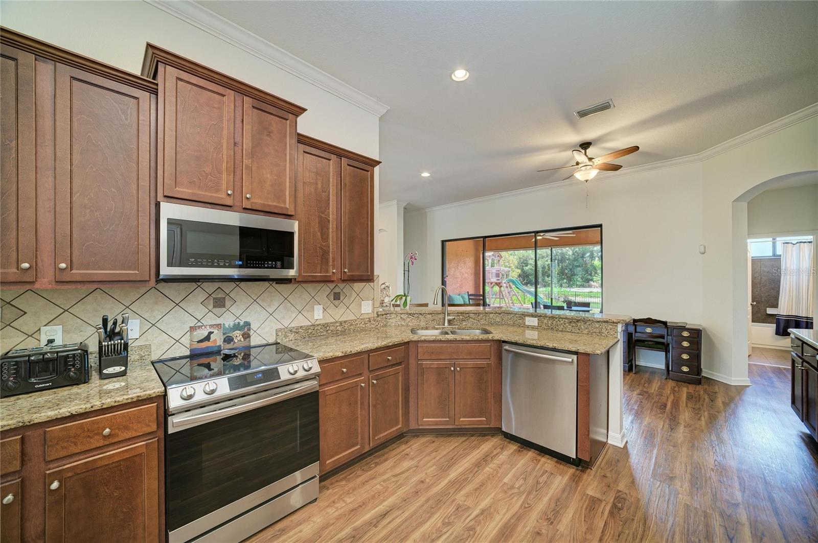 316 STAR SHELL DR