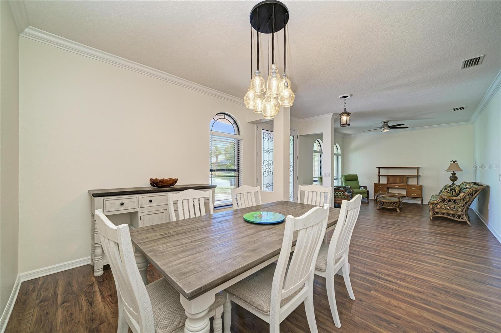 316 STAR SHELL DR