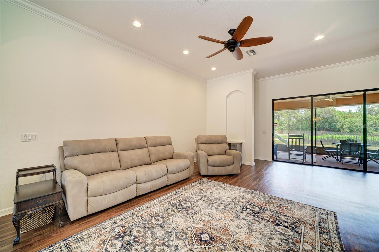 316 STAR SHELL DR