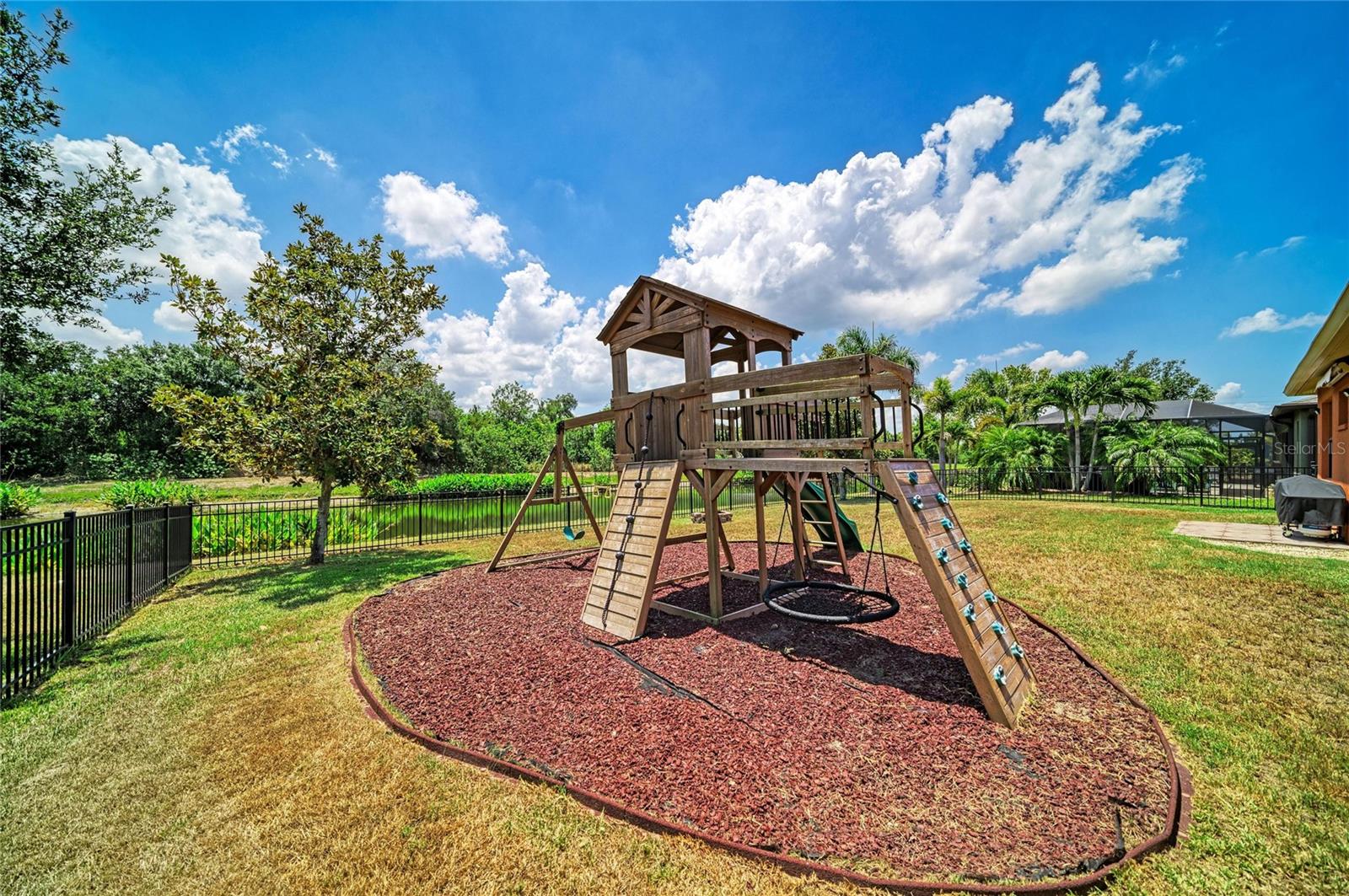 316 STAR SHELL DR
