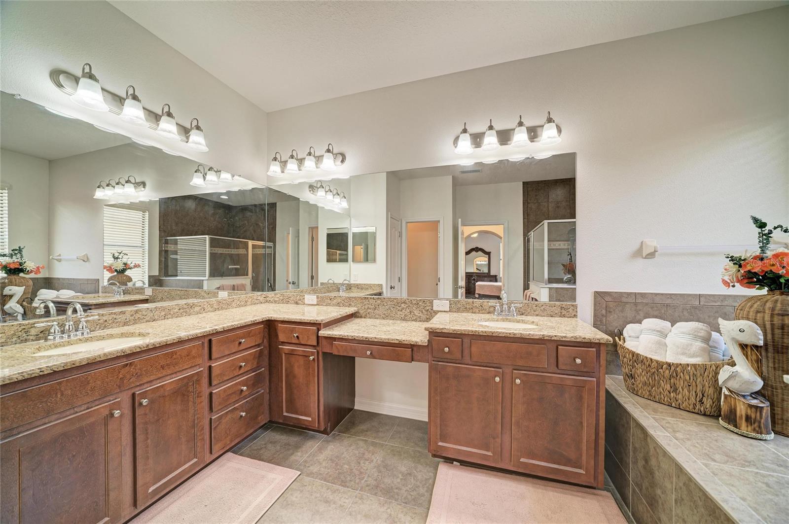 316 STAR SHELL DR