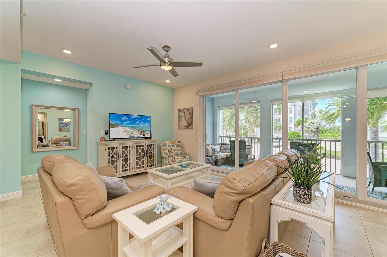 391 ARUBA CIR #101