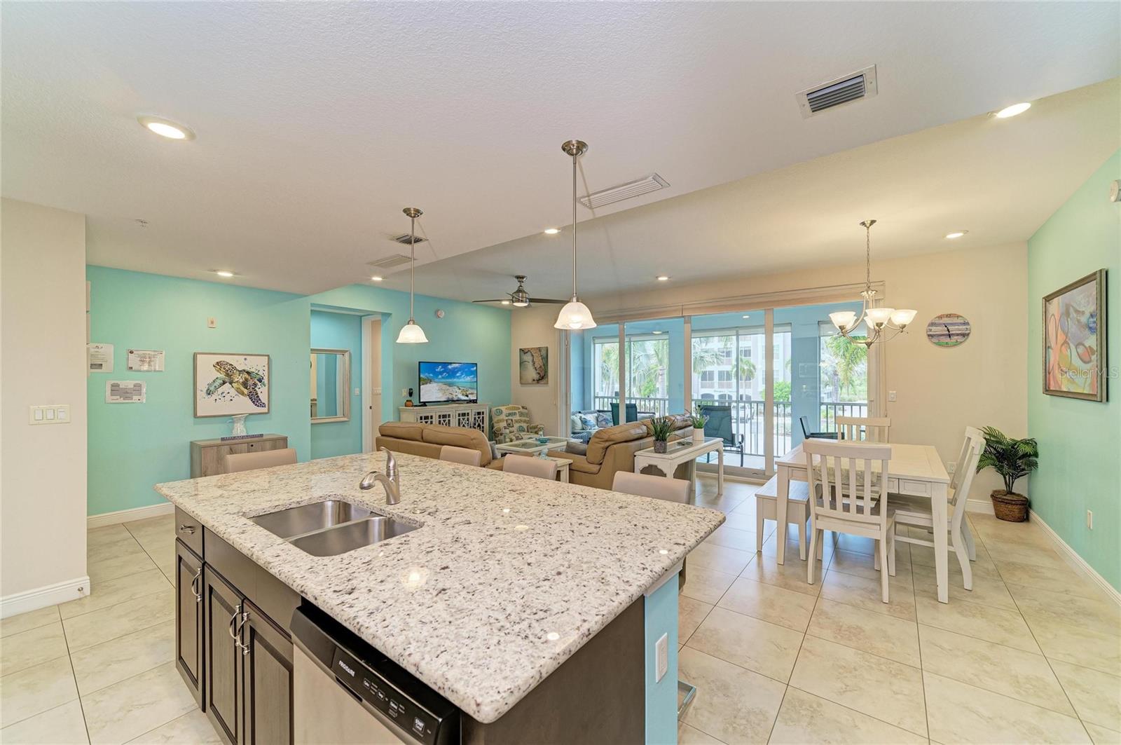 391 ARUBA CIR #101