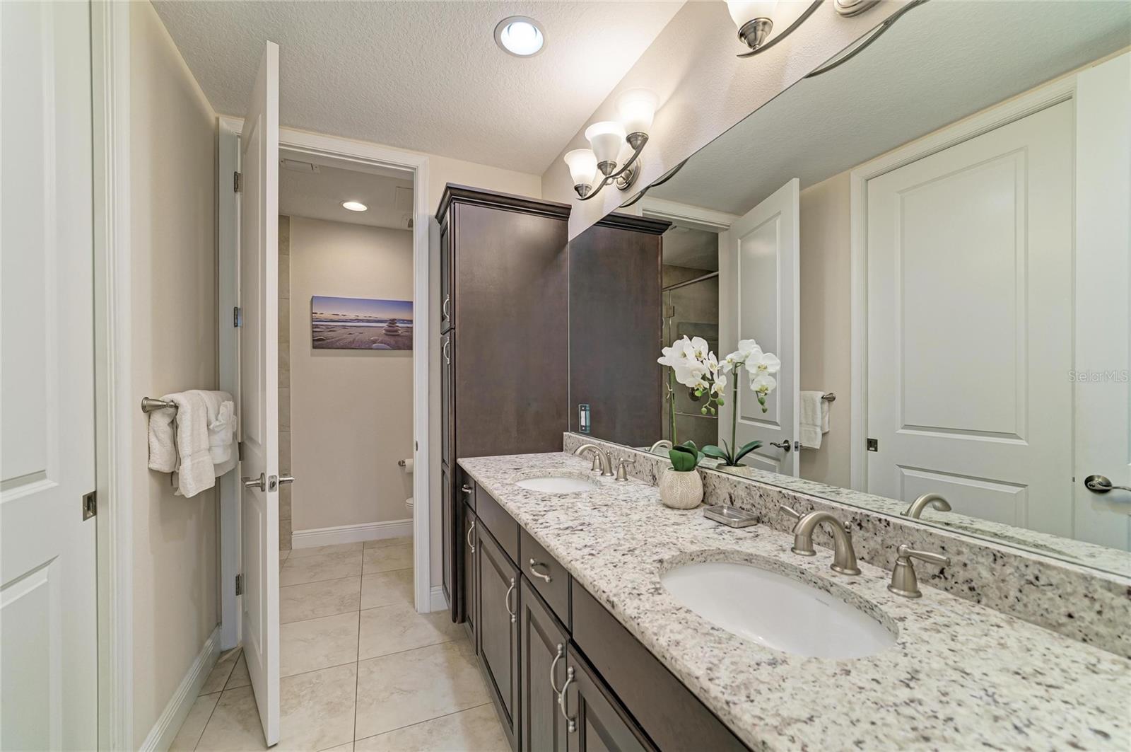 391 ARUBA CIR #101