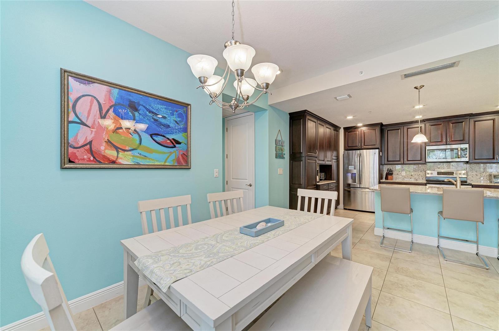 391 ARUBA CIR #101