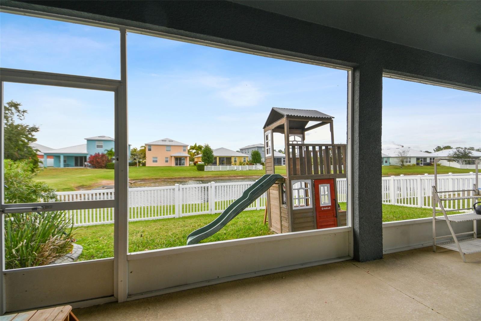 432 BAHAMA GRANDE BLVD