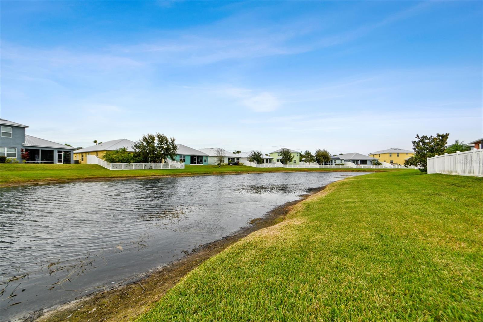 432 BAHAMA GRANDE BLVD