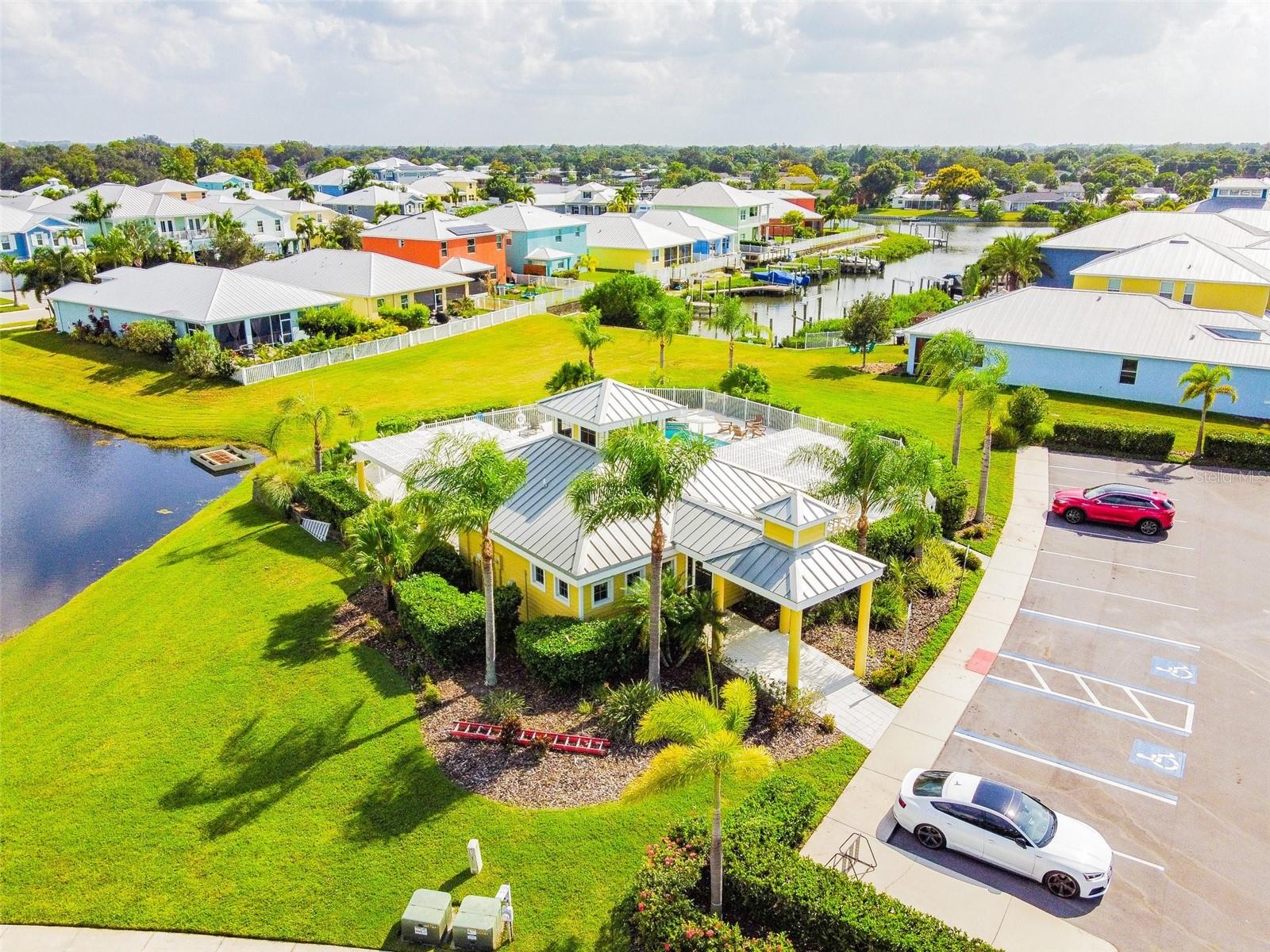 432 BAHAMA GRANDE BLVD