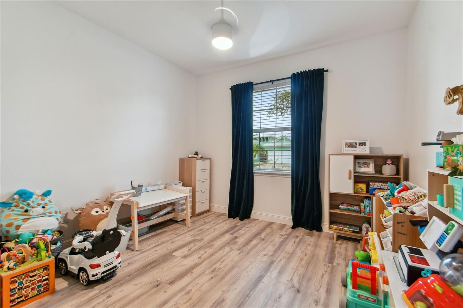 432 BAHAMA GRANDE BLVD