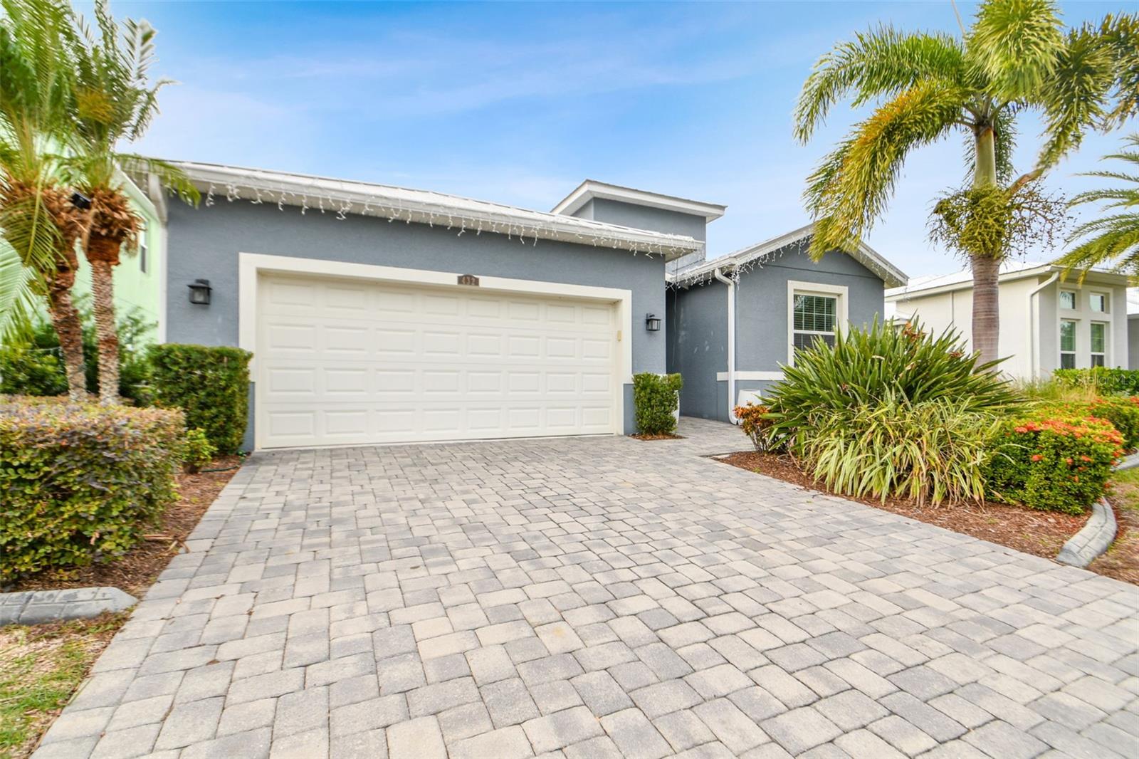 432 BAHAMA GRANDE BLVD