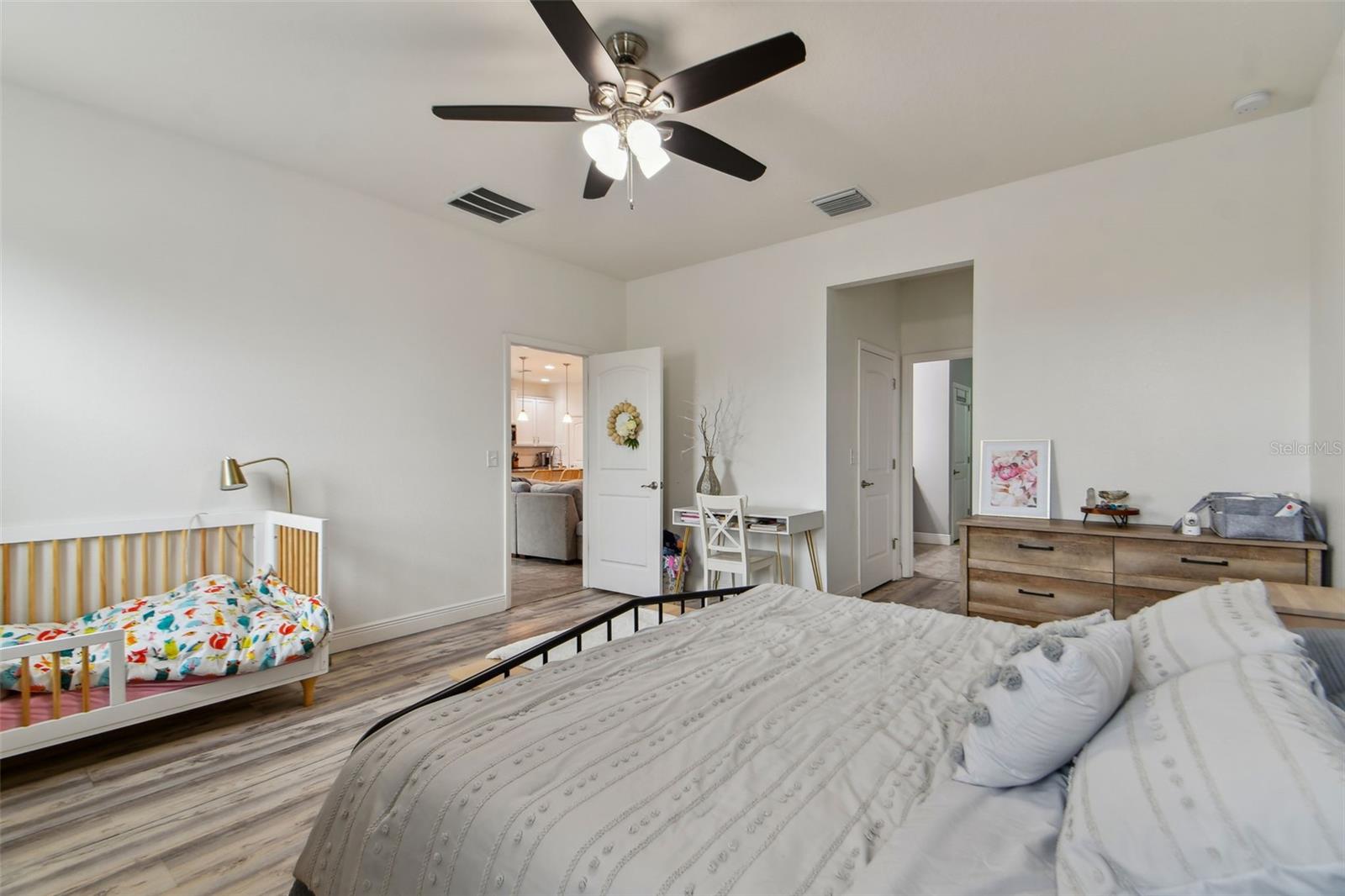 432 BAHAMA GRANDE BLVD