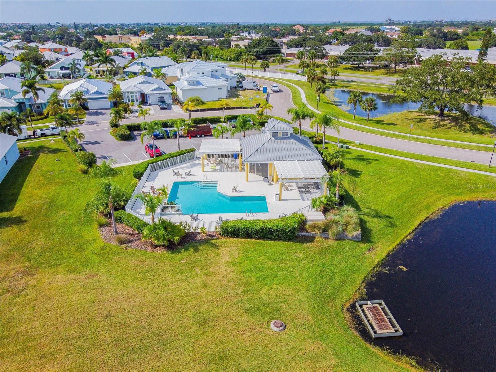 432 BAHAMA GRANDE BLVD