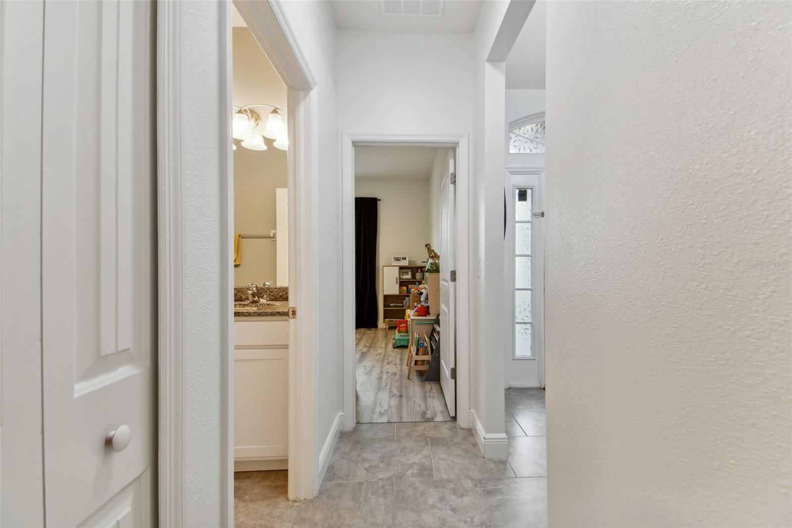 432 BAHAMA GRANDE BLVD