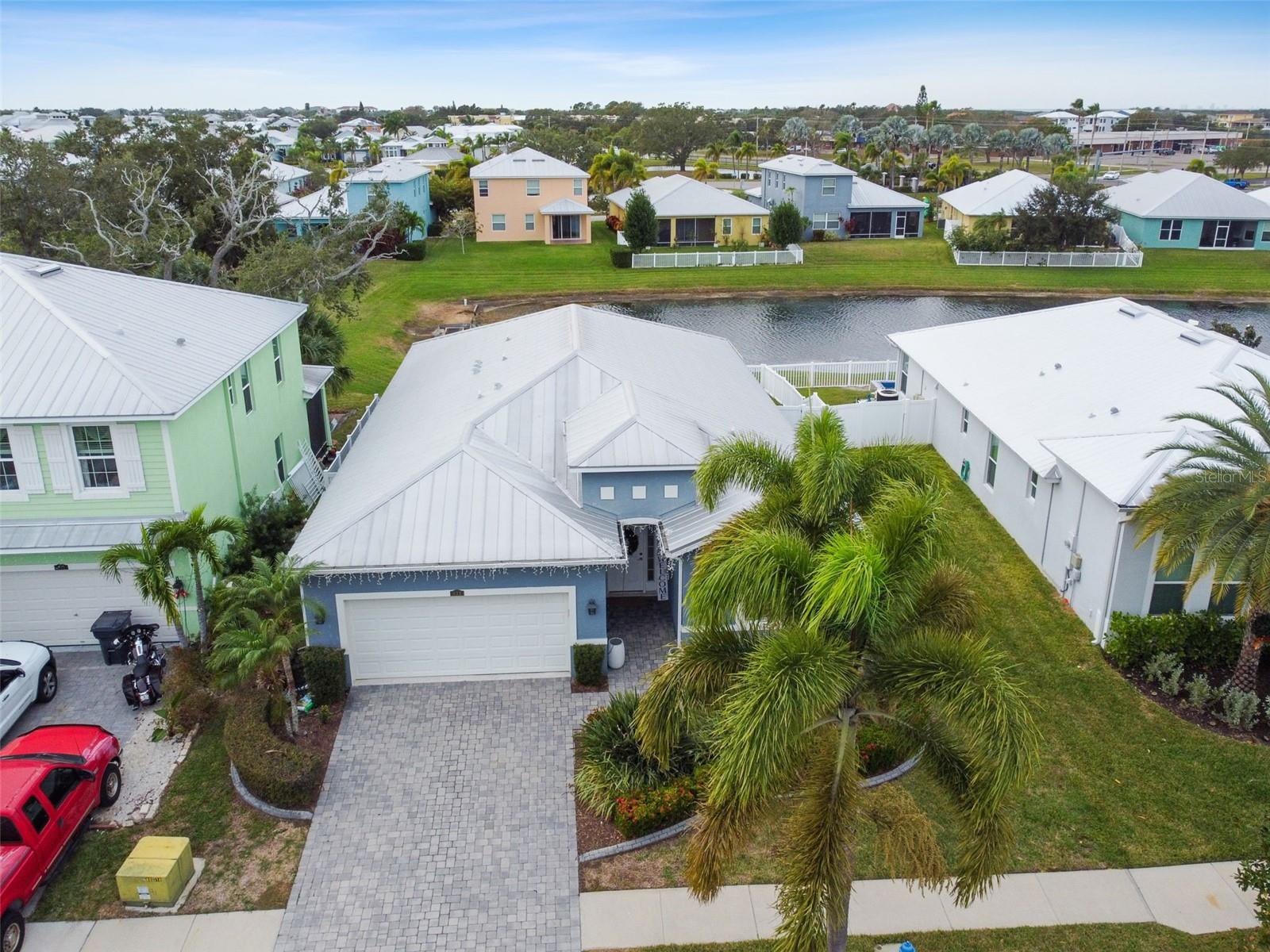 432 BAHAMA GRANDE BLVD