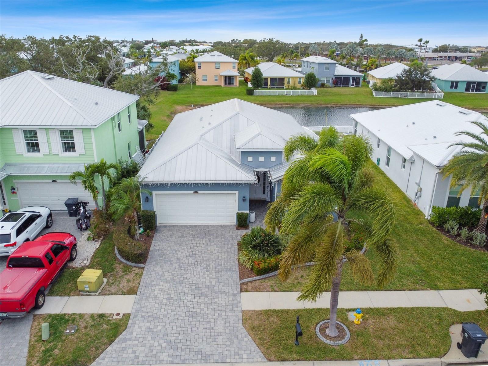 432 BAHAMA GRANDE BLVD